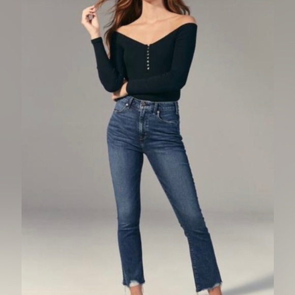 Abercrombie and Fitch Curve Love High Rise Ankle Flare Jeans - Picture 1 of 14